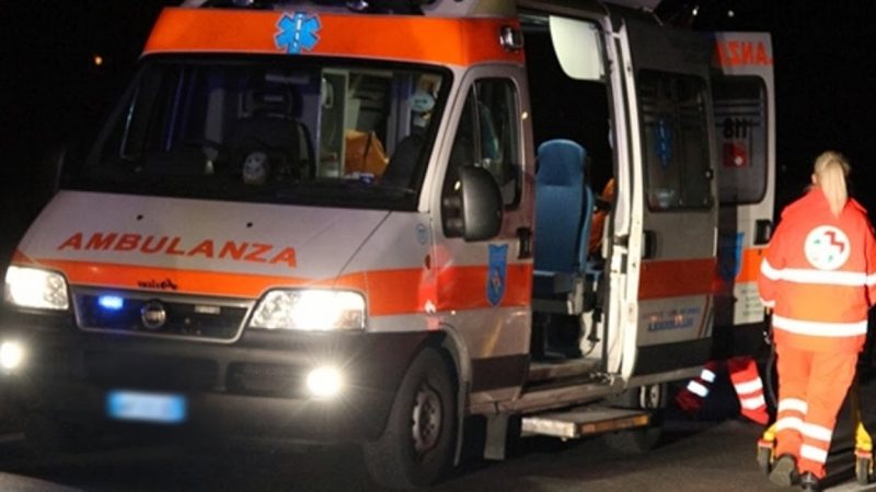 Auto ribaltata a Vailate sulla Provinciale 2, grave un 50enne