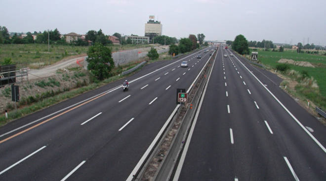 Autostrada Cremona Mantova. Degli Angeli e Fiasconaro (M5s Lomb):Empasse