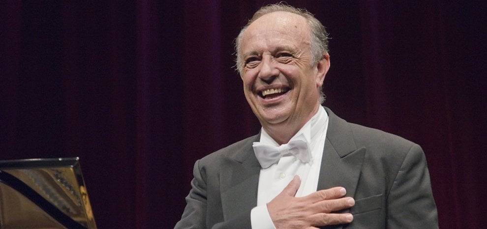 Leo Nucci Cremona gli conferisce la cittadinanza onoraria