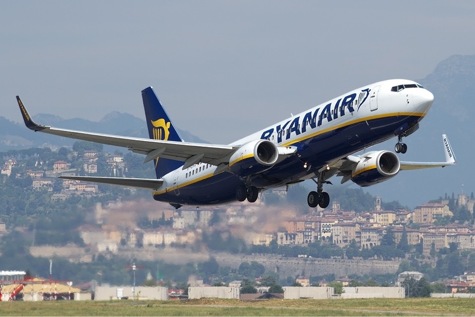 Condannata Ryanair impedì ai dipendenti contatti con i sindacati