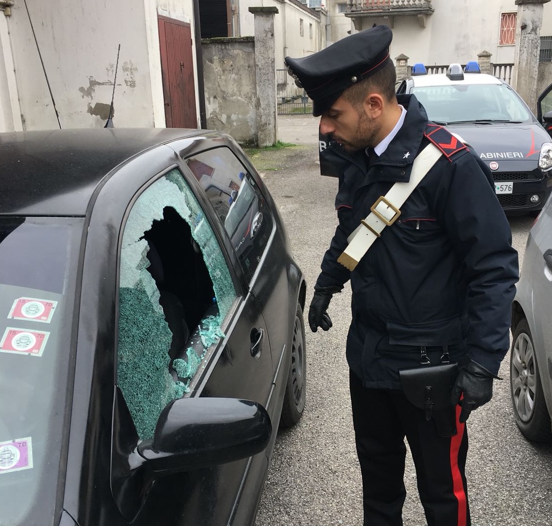 Alcool a fiumi nel weekend: vandali, incidenti e gente strana sdraiata per terra