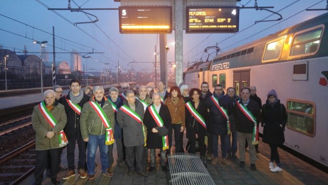 Sul treno con i pendolari per non dimenticare… VIDEO