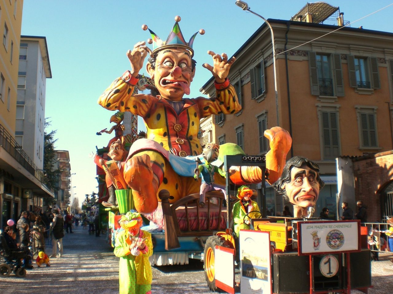 Carnevale 2018 vietati vetro e lattine