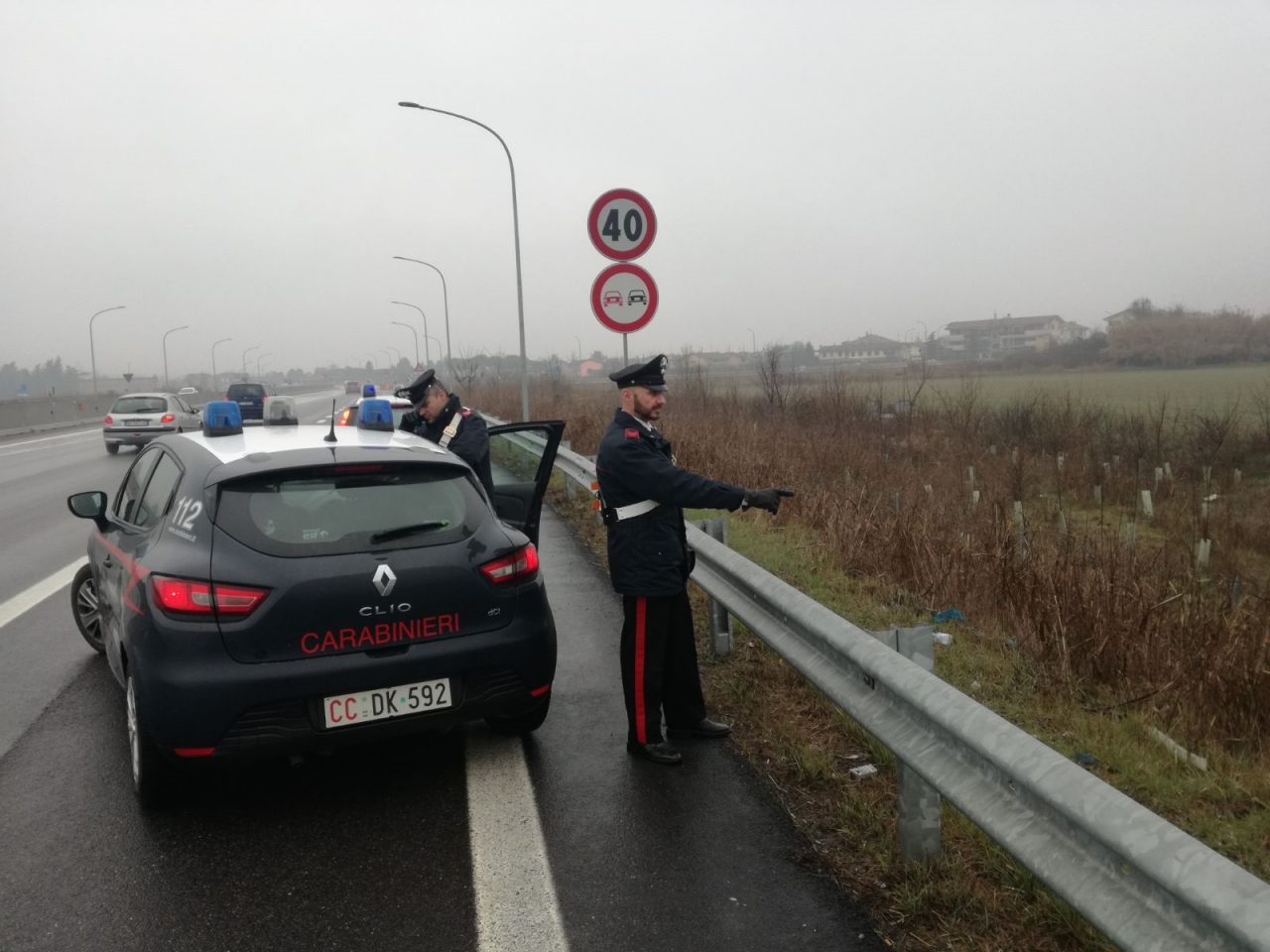 Sassi sulle auto, la spiegazione del nigeriano: “Nessuno mi dava un passaggio”