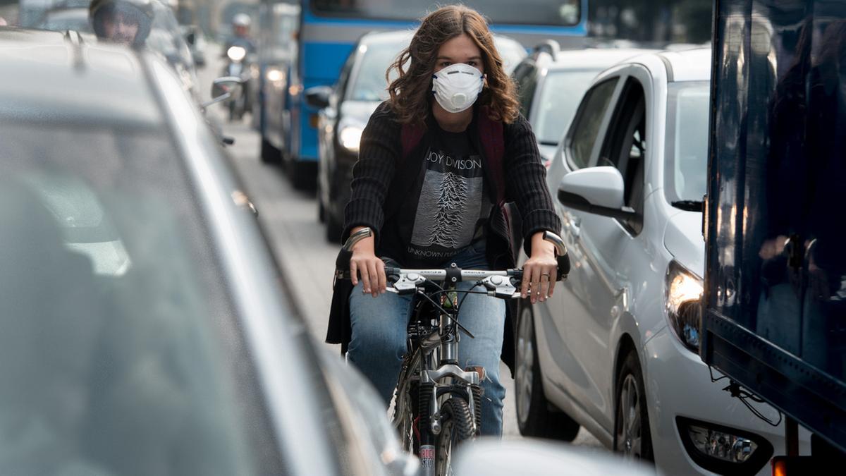 Smog: qualità dell’aria pessima, da domani attive misure secondo livello