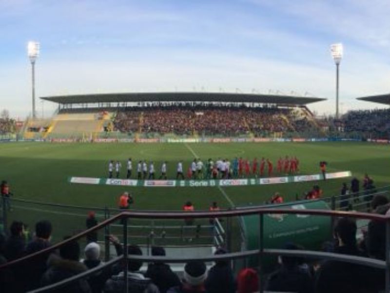 Cremonese abbonamenti in vendita da lunedì