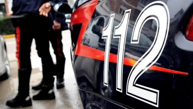 Evade dai domiciliari e porta il figlio alla partita