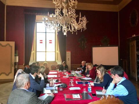 Spreco alimentare confronto tra Comune e grande distribuzione
