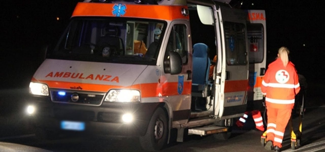 Intossicazione etilica donna finisce al pronto soccorso SIRENE DI NOTTE