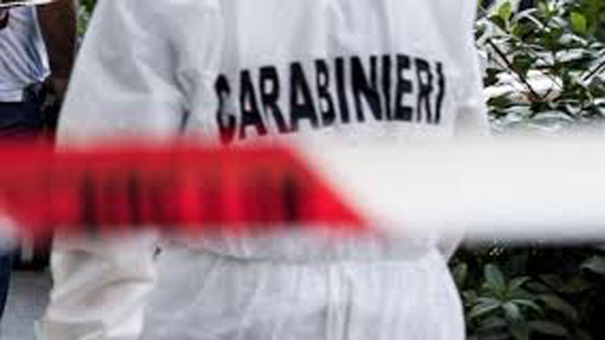 Coppia si impicca davanti alla figlia di 6 anni a Pegognaga