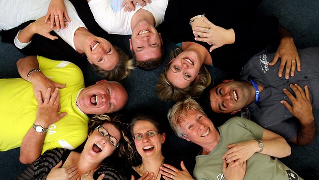 Yoga della Risata perchè ridere fa bene ma in compagnia di più