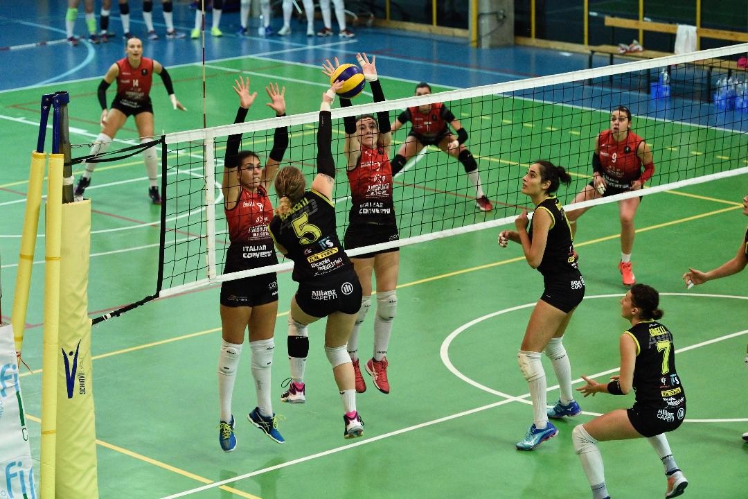 Volley B1 femminile girone A, l’Abo Offanengo torna al PalaCoim: c’è Garlasco
