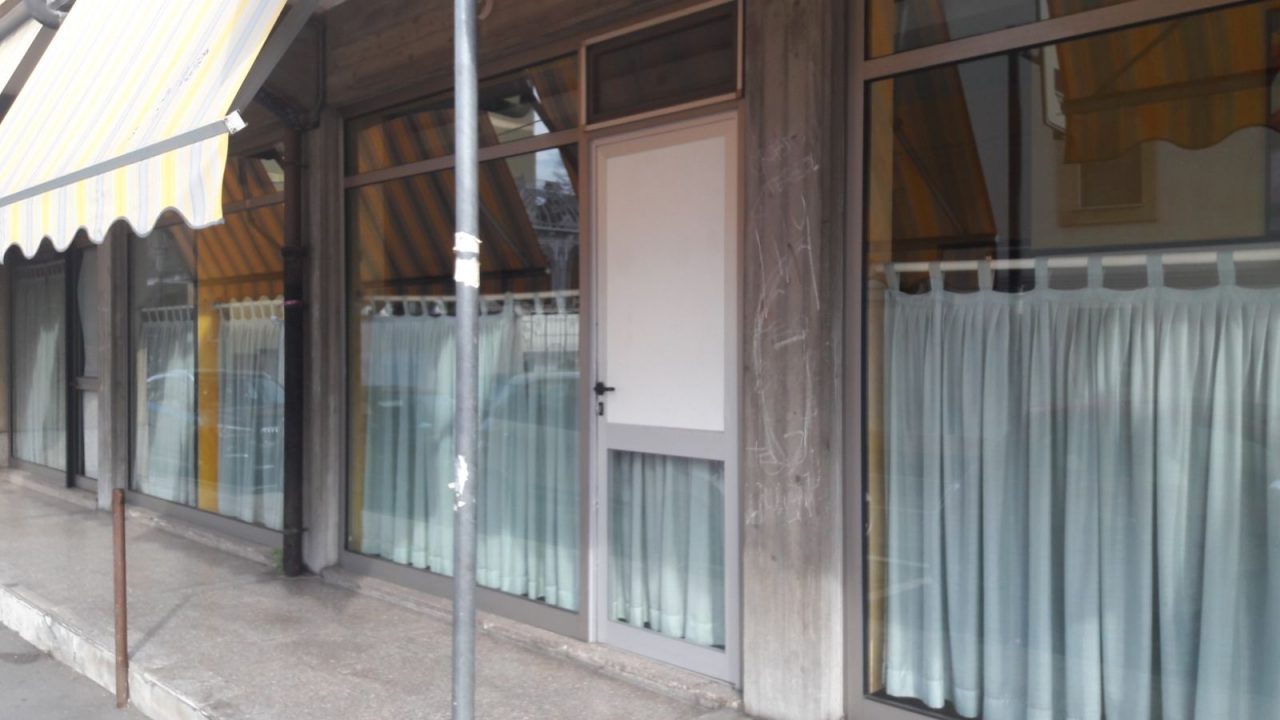 Ladri al bar Giamaica: “Basta, sarà la quindicesima volta in vent’anni…”