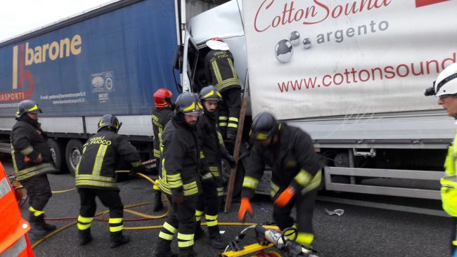 Incidente A21 direzione Cremona morto un 30enne