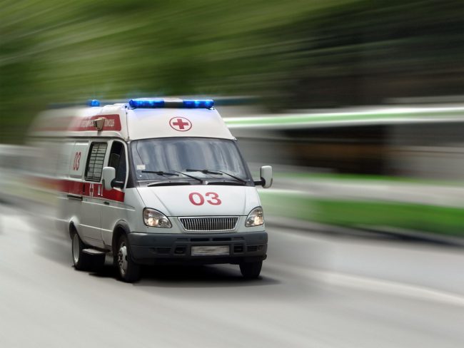 Scontro tra due auto, grave un 21enne