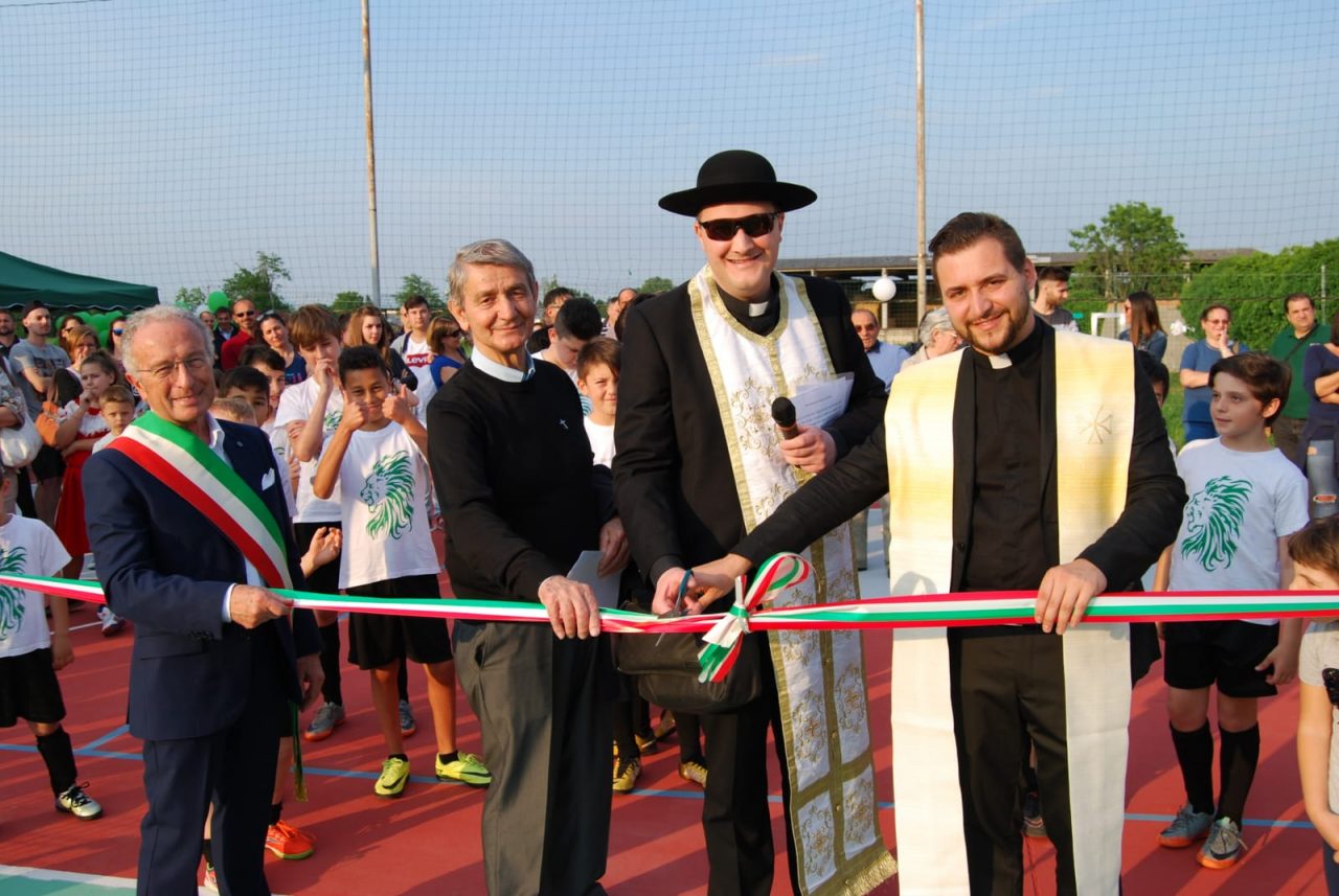 Inaugurato il nuovo campo da calcio
