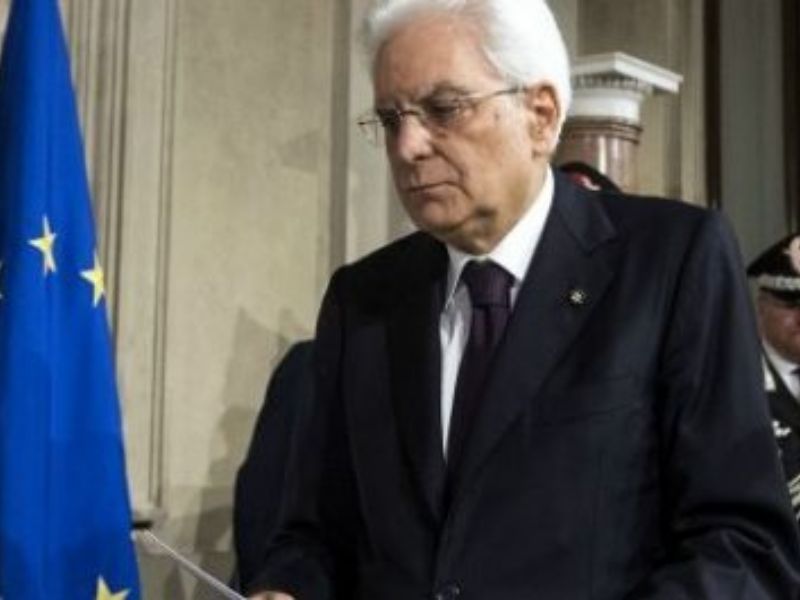 Imprenditori e sindacati si schierano in difesa del Capo dello Stato