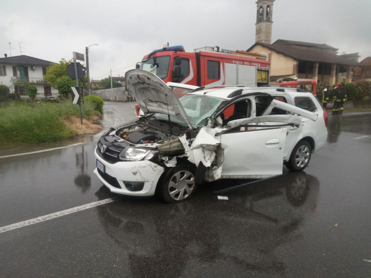Grave incidente a Ticengo, tre persone ferite