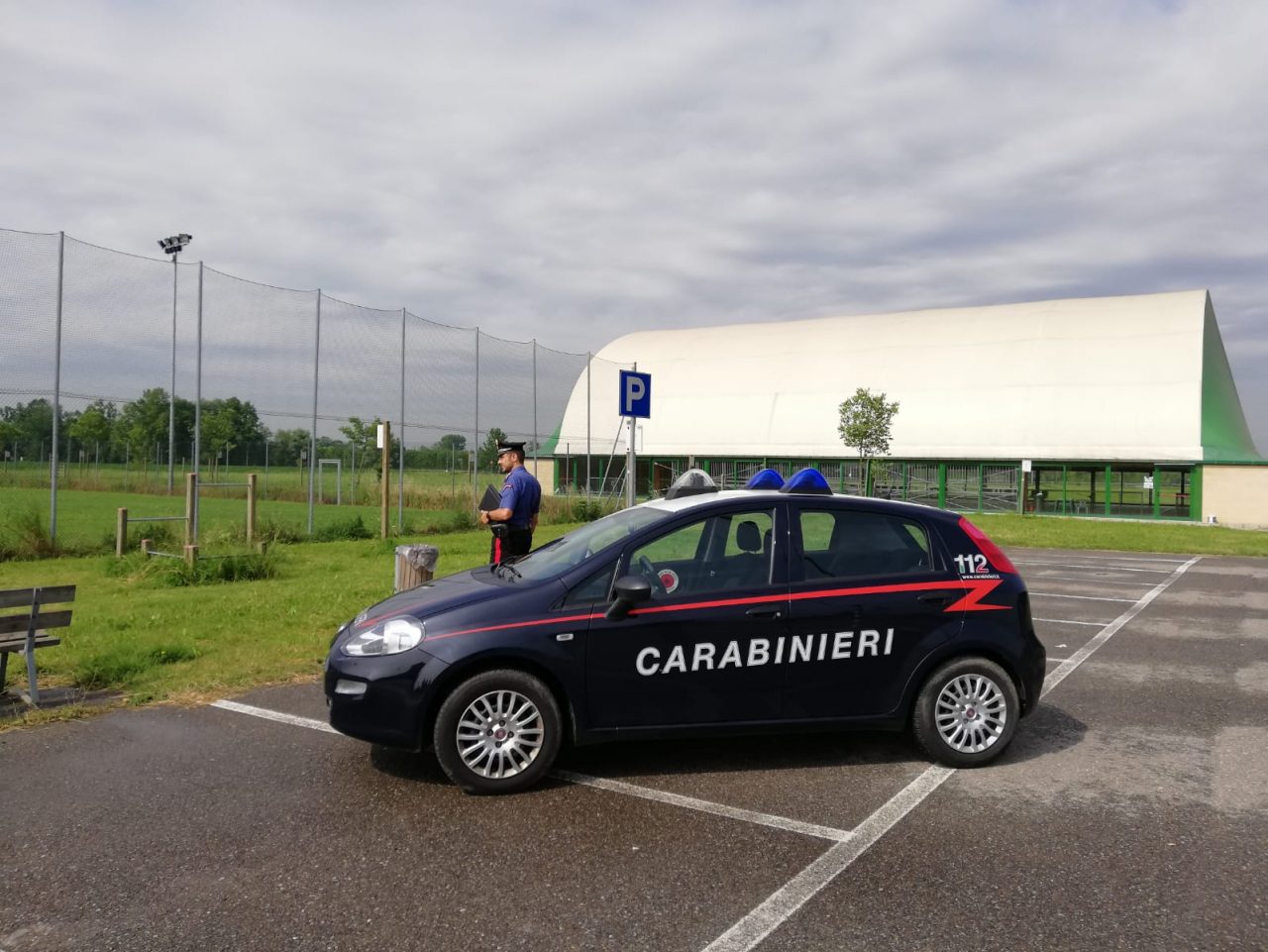 Espulso dopo un fallo prende a pugni l’arbitro