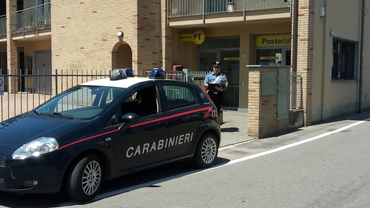Rapina in Posta a Chieve, si cerca il fuggitivo