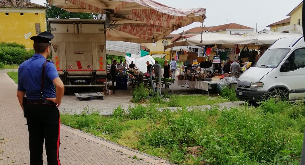 Ruba bancomat al mercato, denunciata nomade trevigliese FOTO