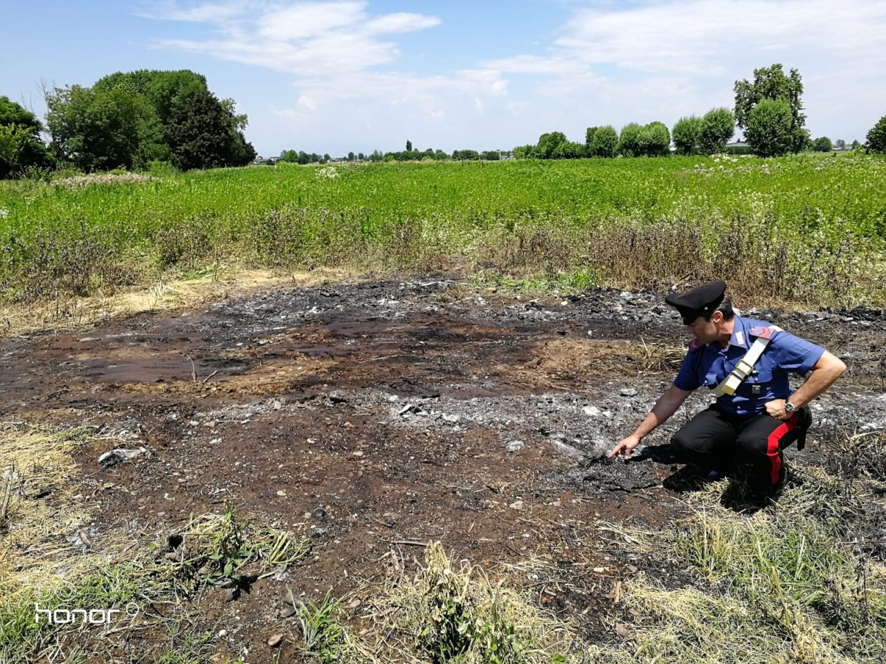 Terra dei fuochi a Vailate | Si inventò un furto, ora dà fuoco a dei rifiuti