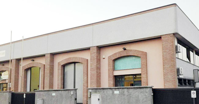 Centro Culturale Islamico via Rossignoli bufera social