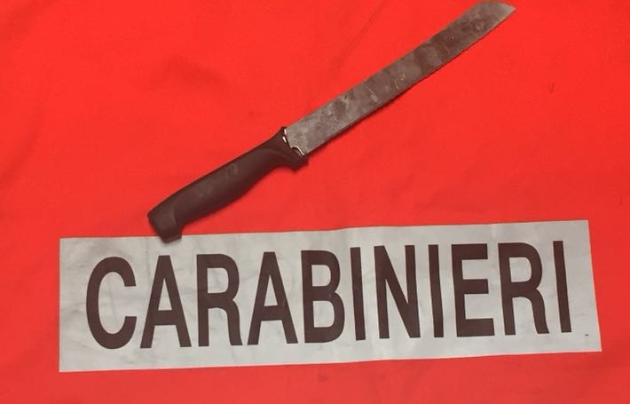 Tentato suicidio, 16enne salvato dai carabinieri