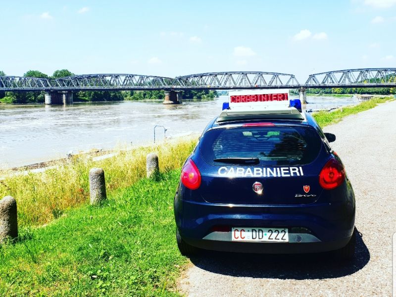 Minorenni rubano un ciclomotore, quattro denunciati