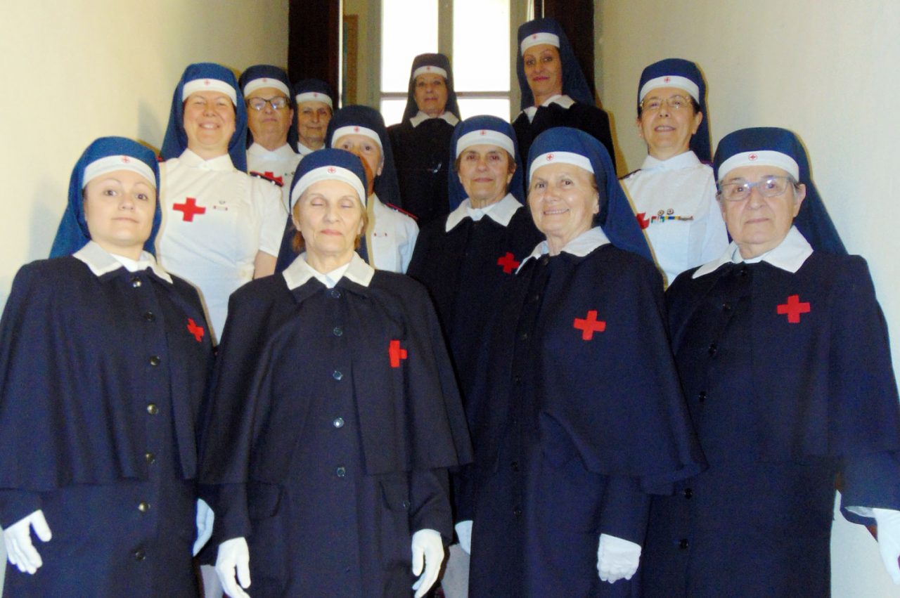 In mostra le infermiere volontarie della Croce rossa