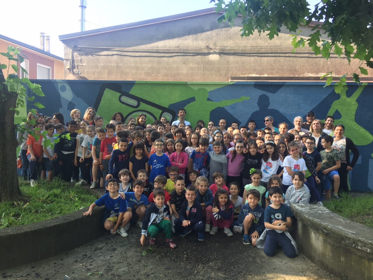 Quartiere Boschetto, le attività riprendono con la street art