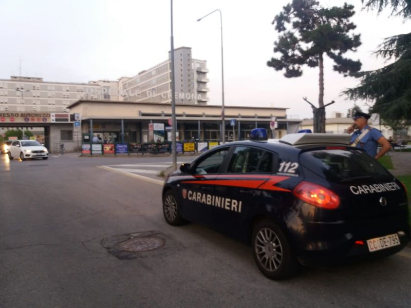 Ruba computer all’interno dell’ospedale, arrestato
