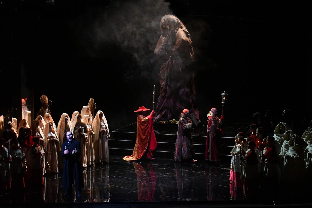 Teatro Ponchielli: “Tosca” inaugura la Stagione d’Opera