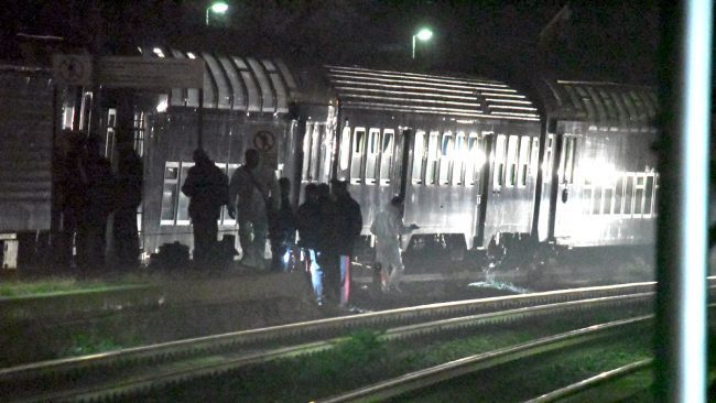 Piccolo deragliamento alla stazione di Cremona nel cuore della notte