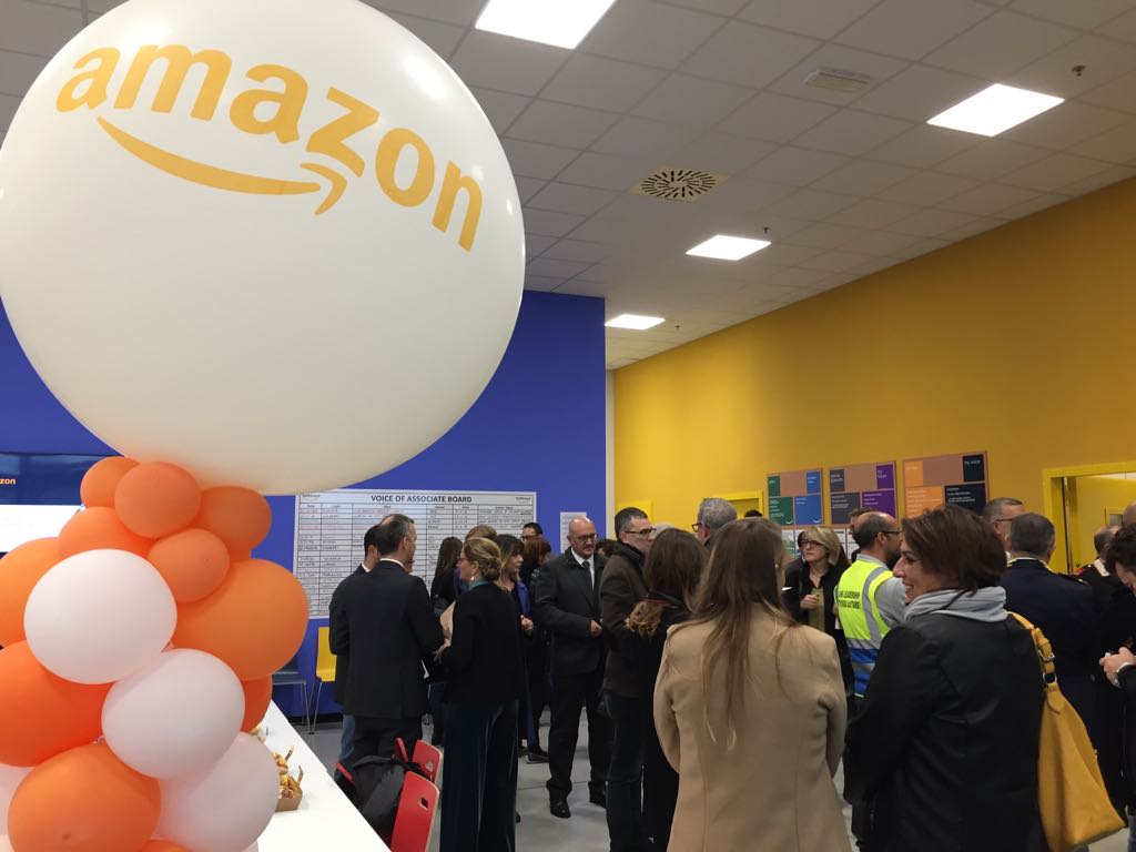 Amazon Casirate è realtà, previste ancora 400 assunzioni FOTO VIDEO