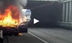 Auto prende fuoco in Tangenziale Est: un morto carbonizzato VIDEO