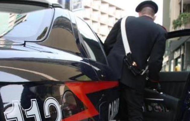 Truffa on line, stipulava contratti a nome di deceduti