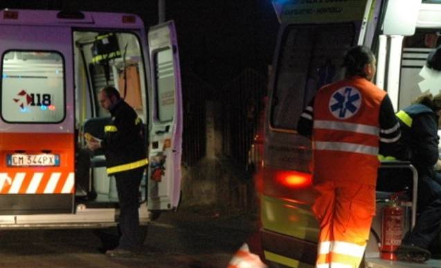 Si ribalta con l’auto, paura per una 27enne SIRENE DI NOTTE