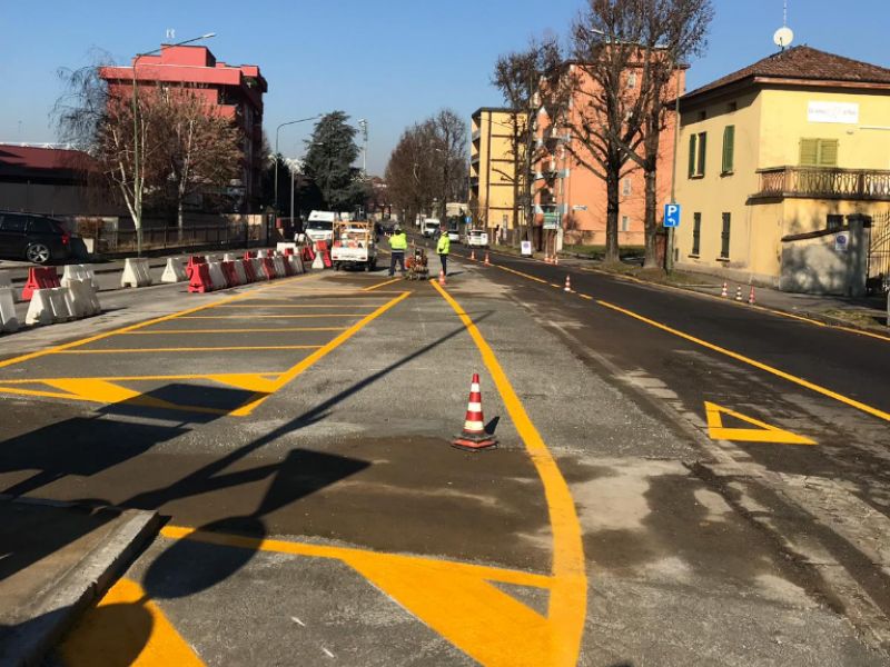 Via dell’Annona, ripristinato il doppio senso per le automobili