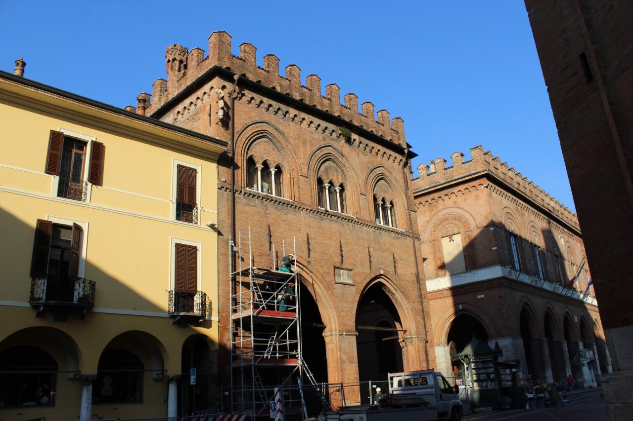 Intervento di manutenzione alla Loggia dei Militi di piazza del Comune
