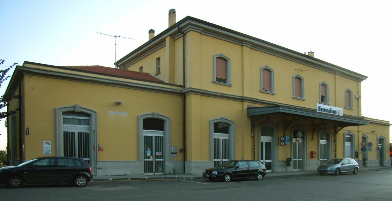 Studenti litigano sul treno, convoglio bloccato 40 minuti a Soresina
