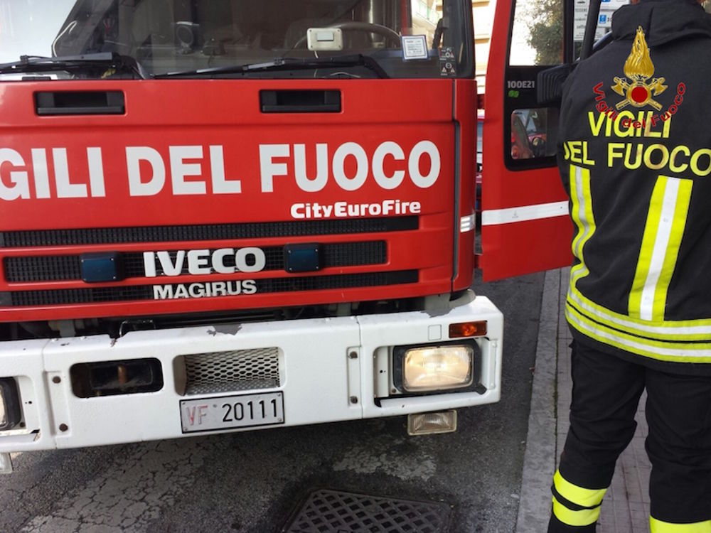 C’è un indagato per l’incendio della palazzina di via Litta
