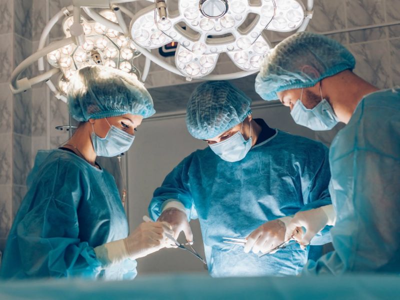 All’Ospedale di Cremona primo intervento su paziente sveglio