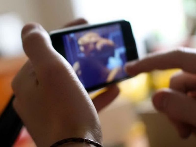 Video hard per il fidanzatino finisce su You Porn