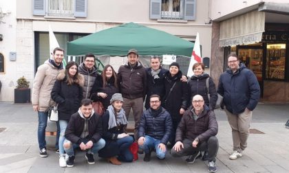 Nave Diciotti, grande affluenza al gazebo a Pandino per sostenere Salvini