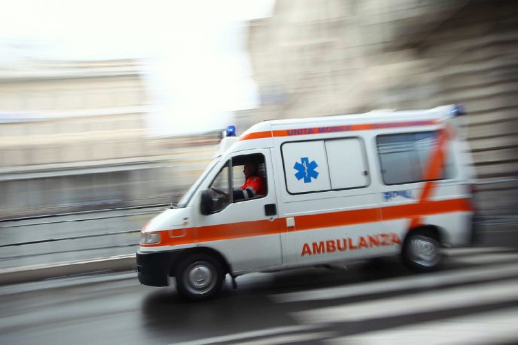 Accusano malori all’asilo, otto bambini portati in ospedale