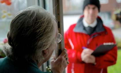 Truffe ad anziani: dalla Regione 170mila euro ai Comuni per la prevenzione