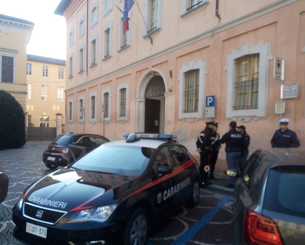 Autobus incendiato: Crema sotto shock all’indomani del dirottamento