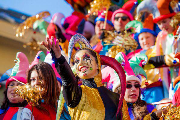 Carnevale, tutti in piazza del Comune con l’Orchestra giovanile Mousikè