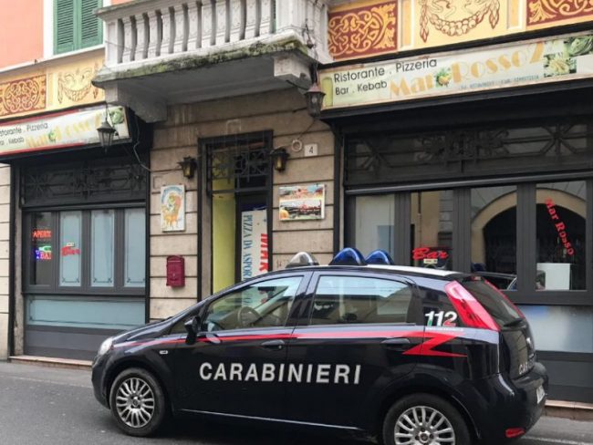 Mega rissa a Soresina, revocata licenza alla pizzeria